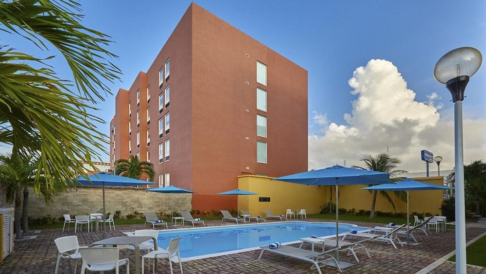 City Express By Marriott Cancún Esterno foto